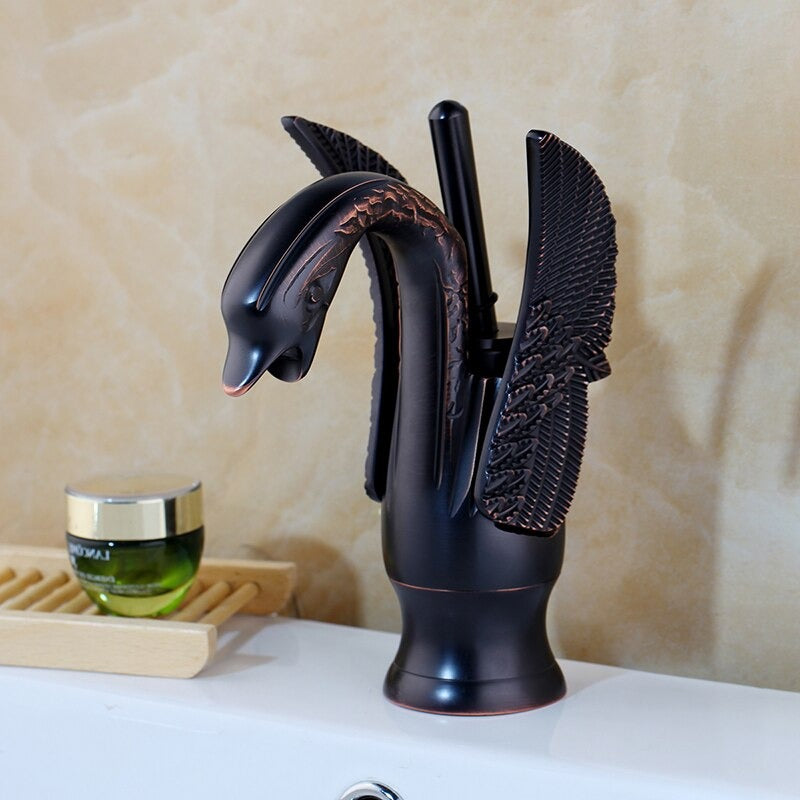 Swan-Shape Deck Mounted Bathroom Faucet Mixer Tap