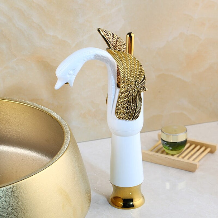 Swan-Shape Deck Mounted Bathroom Faucet Mixer Tap