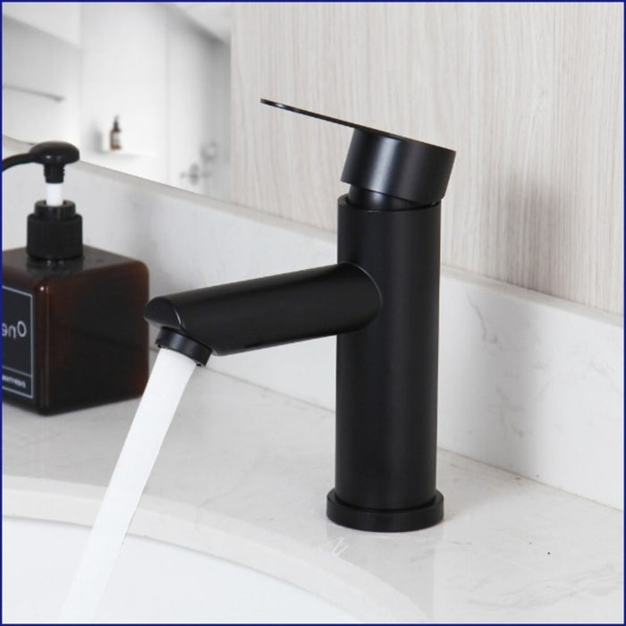 Black Painted Short Wash Basin Faucet