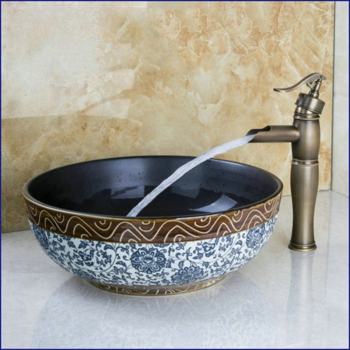 Traditional Design Ceramic Round Sink Faucet Set