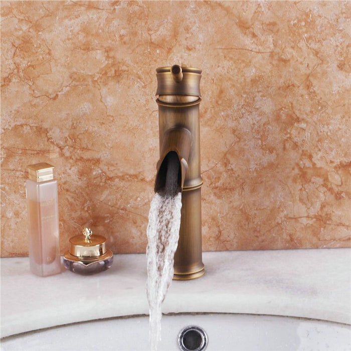 Antique Brass Handle Wash Basin Faucet